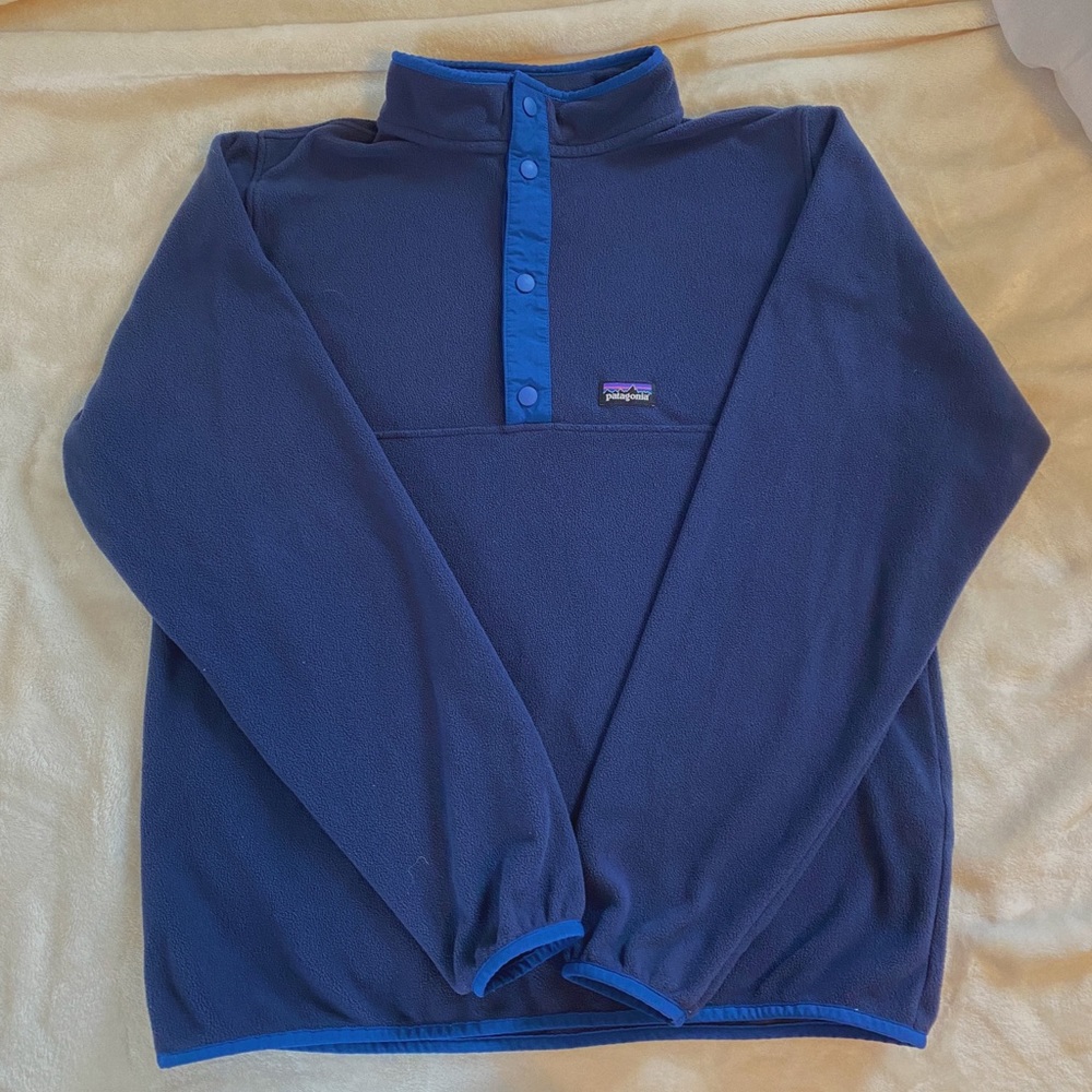 Blue Patagonia quarter fleece!